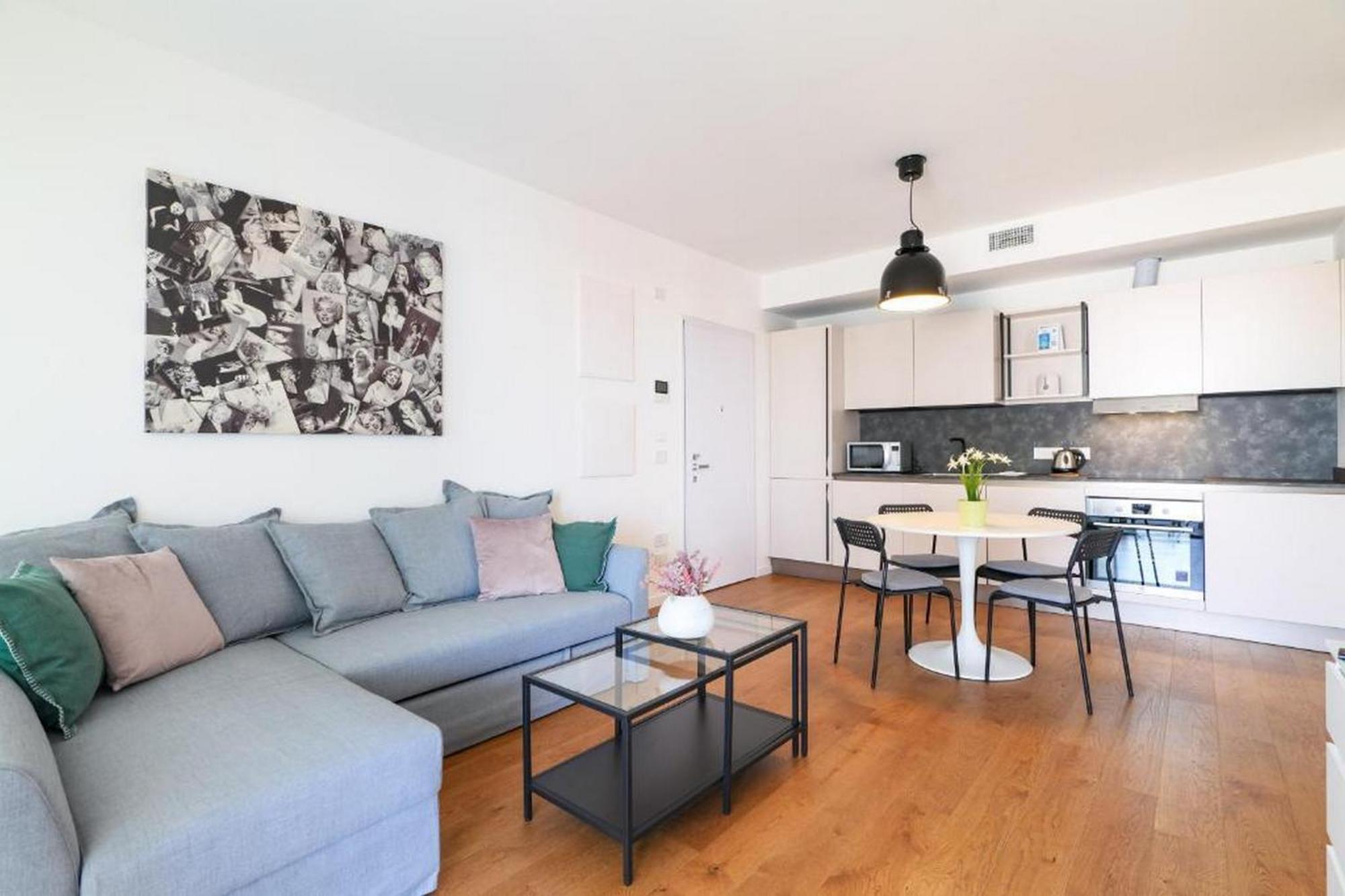 Lovely Terrace Apartment - Porta Romana District 밀라노 외부 사진