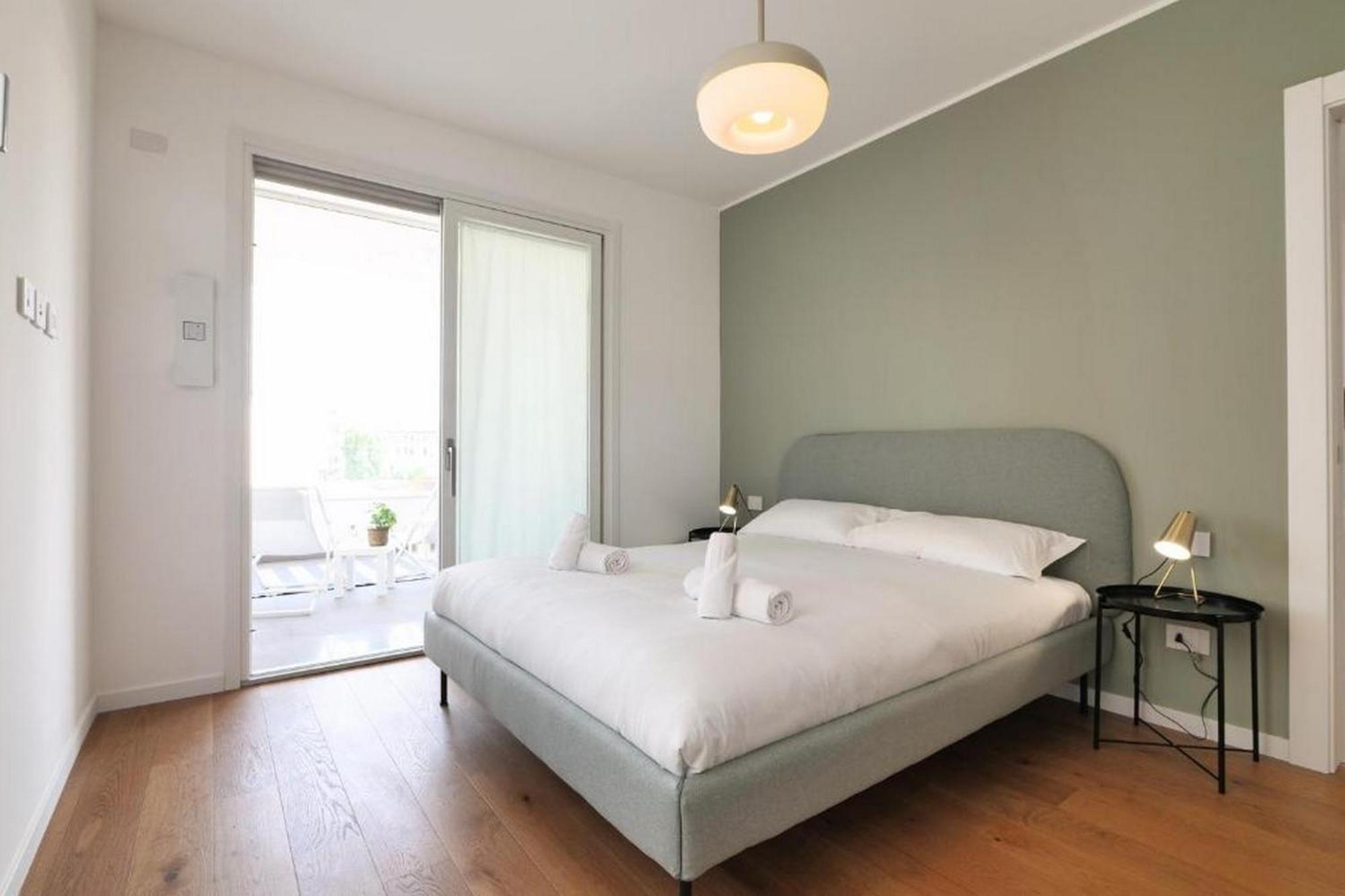 Lovely Terrace Apartment - Porta Romana District 밀라노 외부 사진
